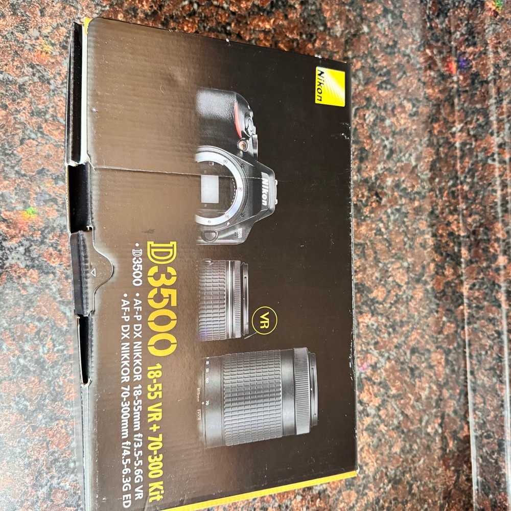 Nikon D3500 Black DSLR Camera Kit